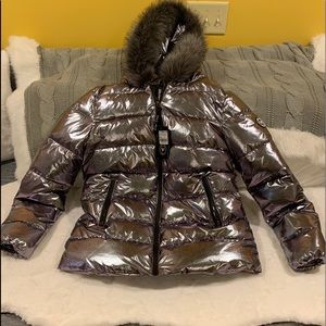 White Mark NWT Puffer Coat size Med Silver